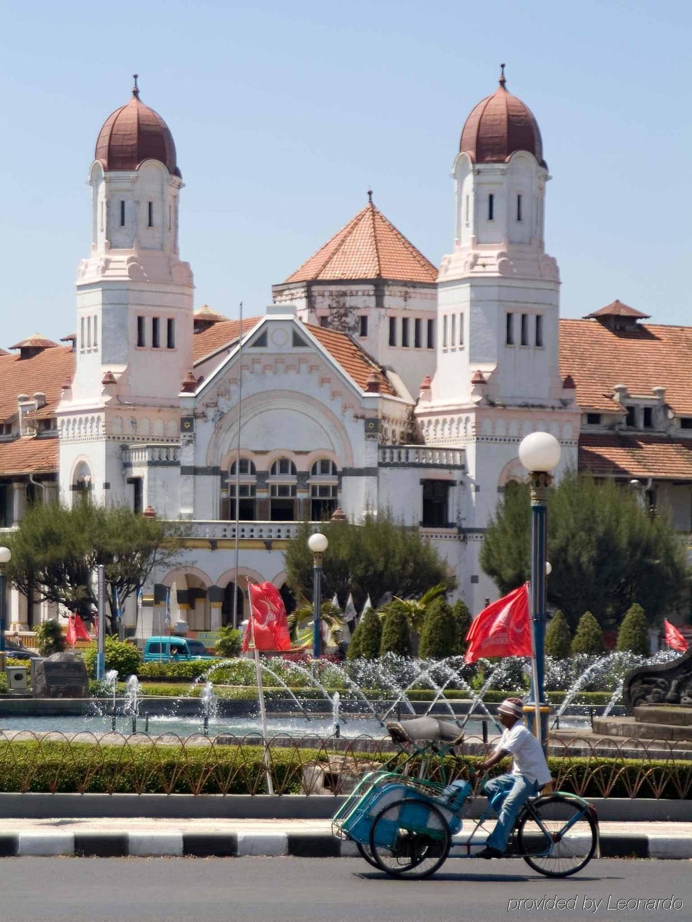 Hotel Ibis Semarang Simpang Lima Bagian luar foto